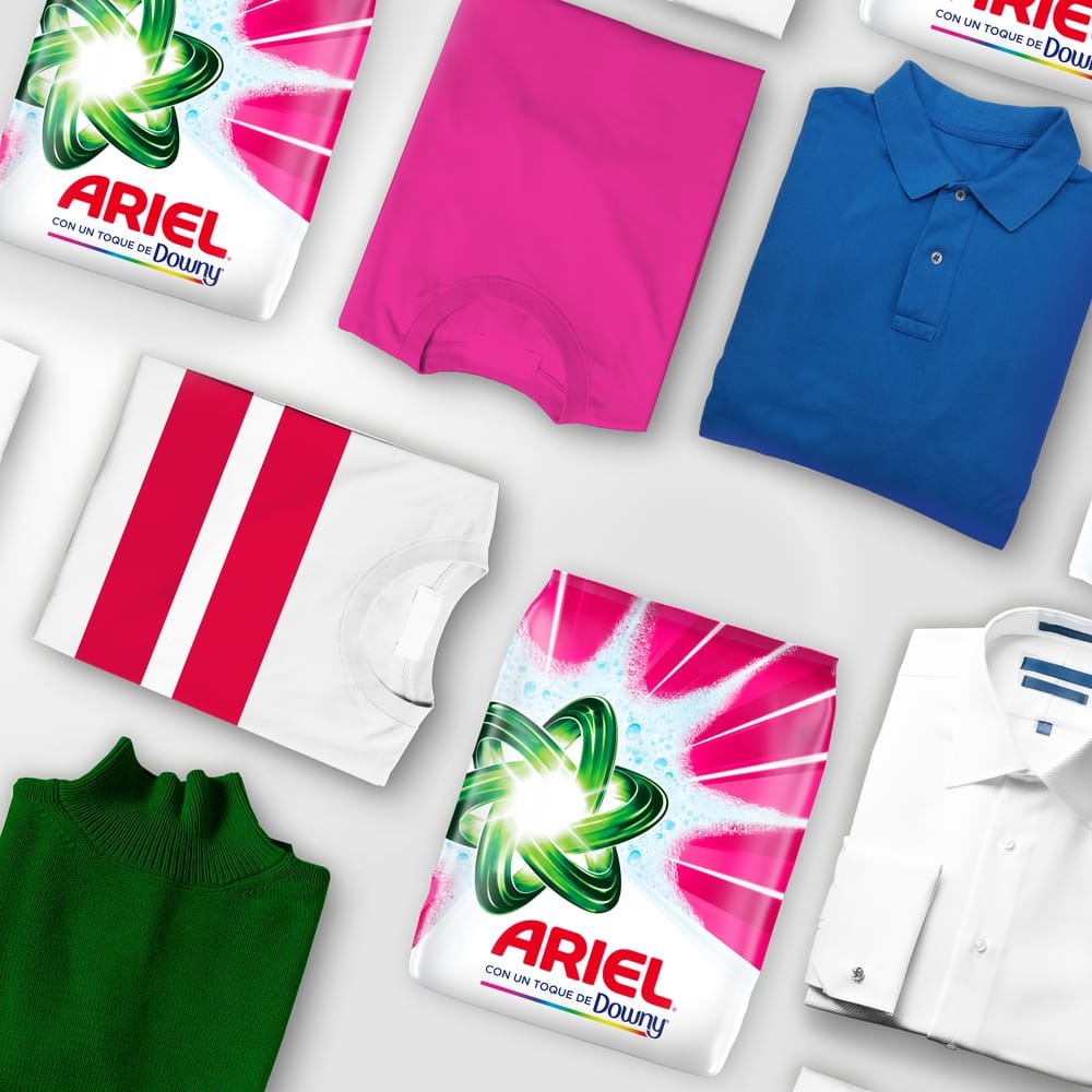 Detergente en Polvo ARIEL para Ropa Blanca y de Color Bolsa 4Kg